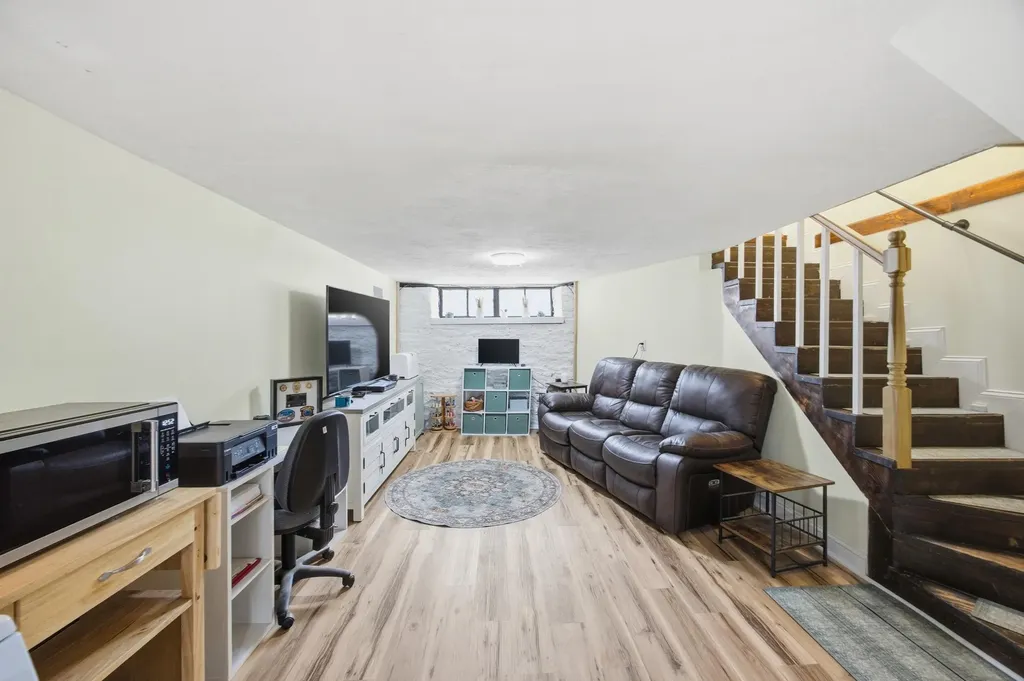 861 Georgetown Street Lexington KY 40508