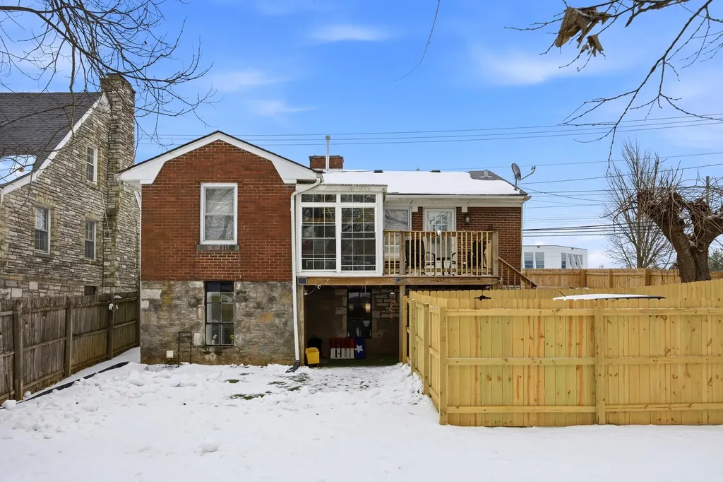 861 Georgetown Street Lexington KY 40508