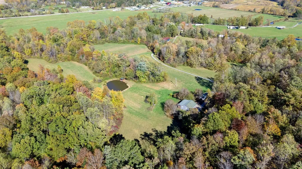 400 Herman Becraft Spur Road Means KY 40346
