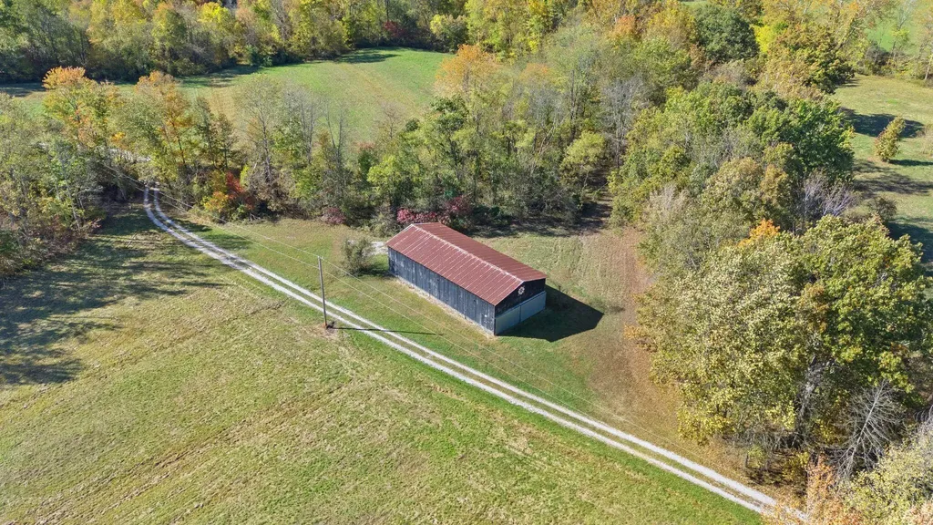 400 Herman Becraft Spur Road Means KY 40346