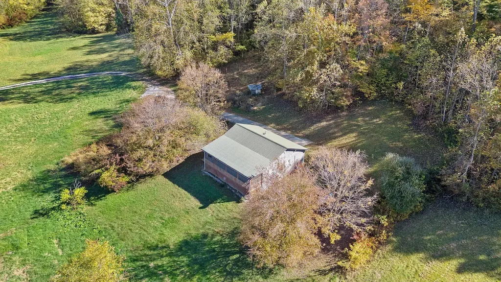 400 Herman Becraft Spur Road Means KY 40346