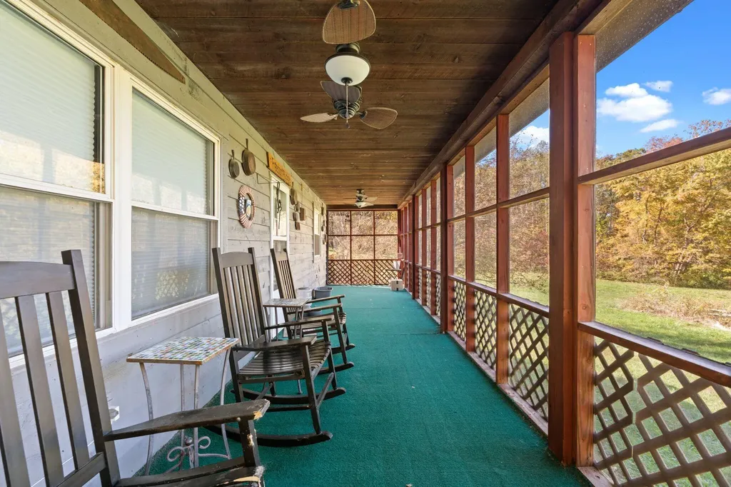 400 Herman Becraft Spur Road Means KY 40346