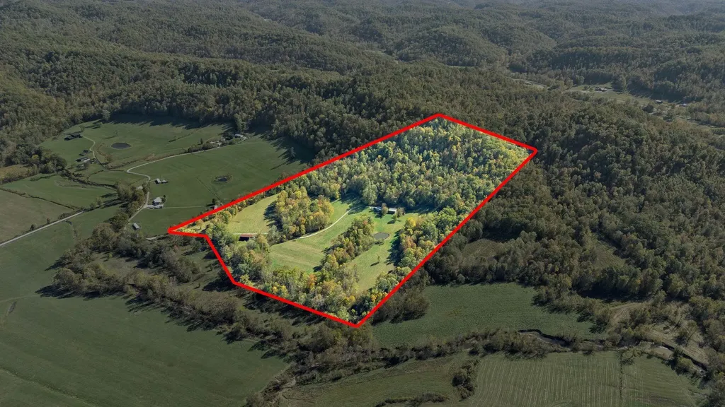 400 Herman Becraft Spur Road Means KY 40346