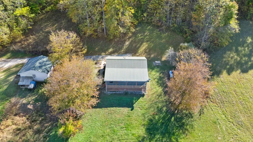400 Herman Becraft Spur Road Means KY 40346
