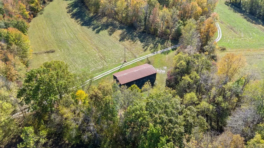 400 Herman Becraft Spur Road Means KY 40346