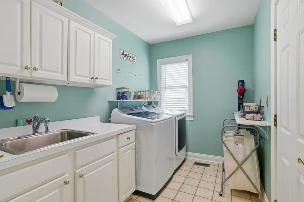 4017 Peppertree Drive Lexington KY 40513