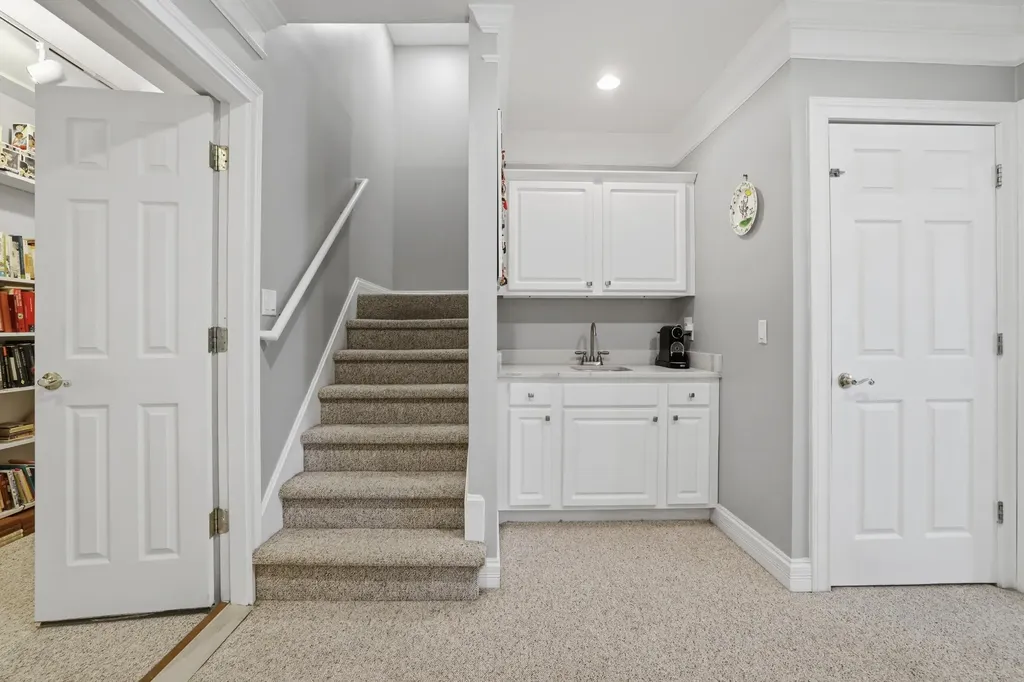 4017 Peppertree Drive Lexington KY 40513