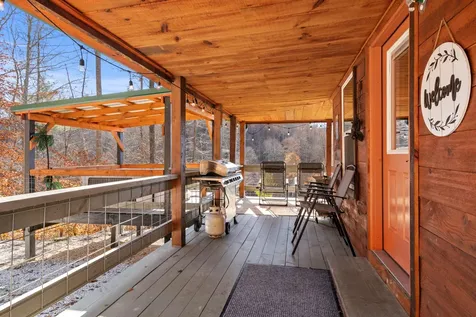 16 Hickory Lane Campton KY 41301