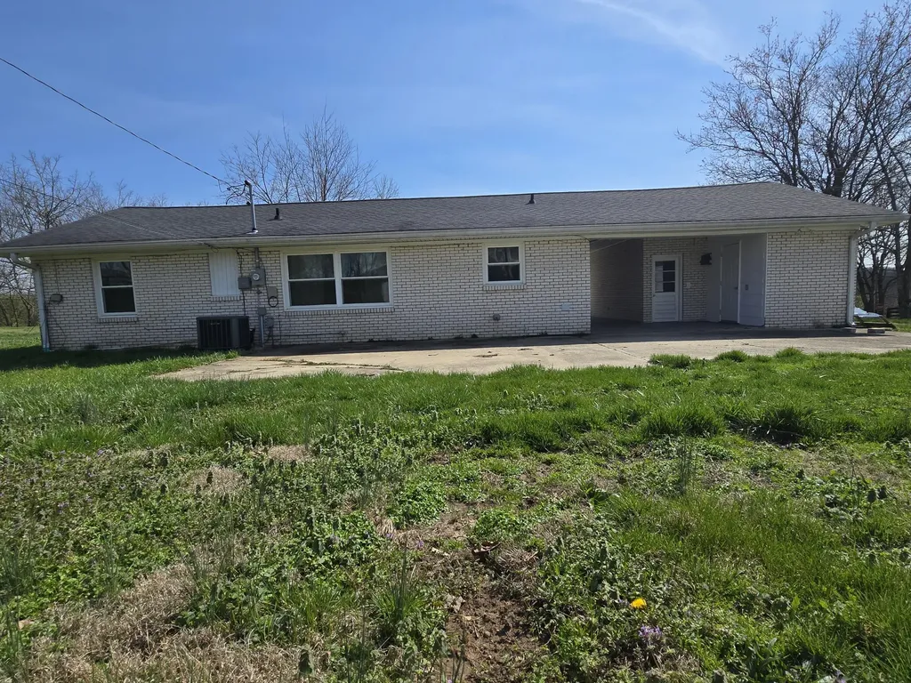 449 Keene Troy Pike Versailles KY 40383