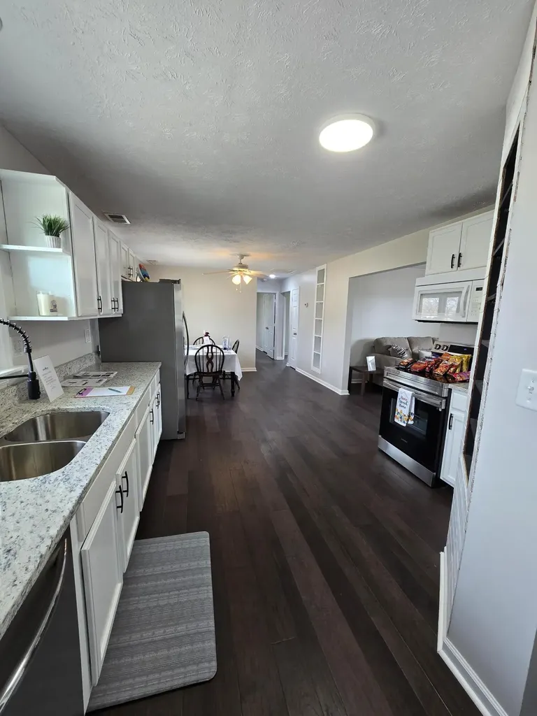 449 Keene Troy Pike Versailles KY 40383