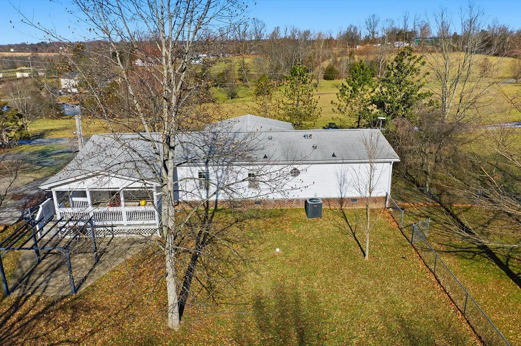 696 Wheat School Road Salvisa KY 40372