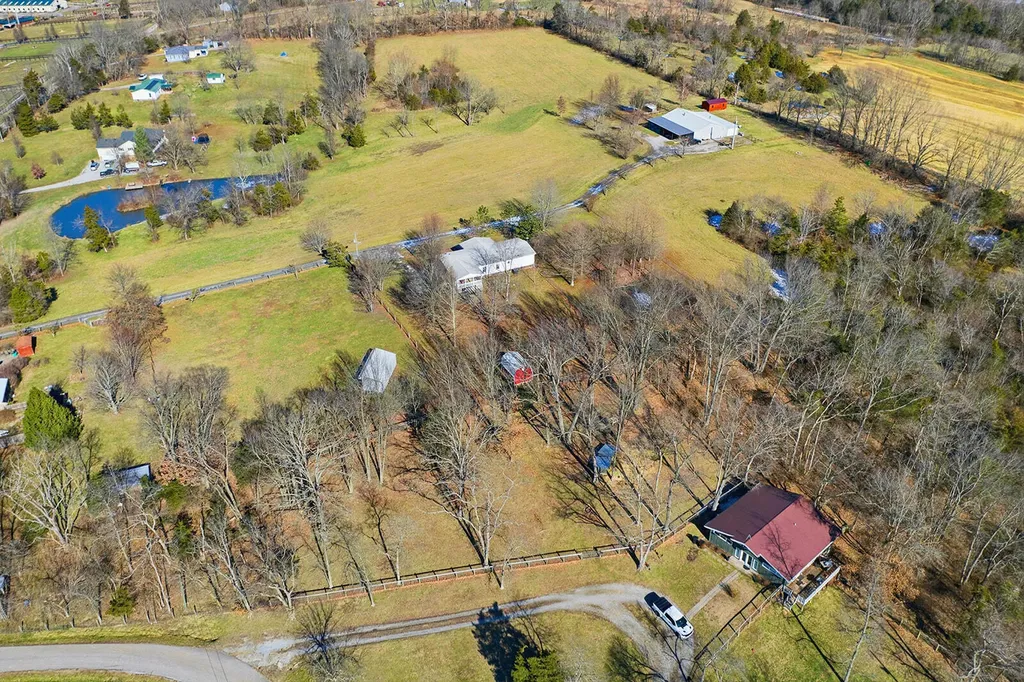 696 Wheat School Road Salvisa KY 40372