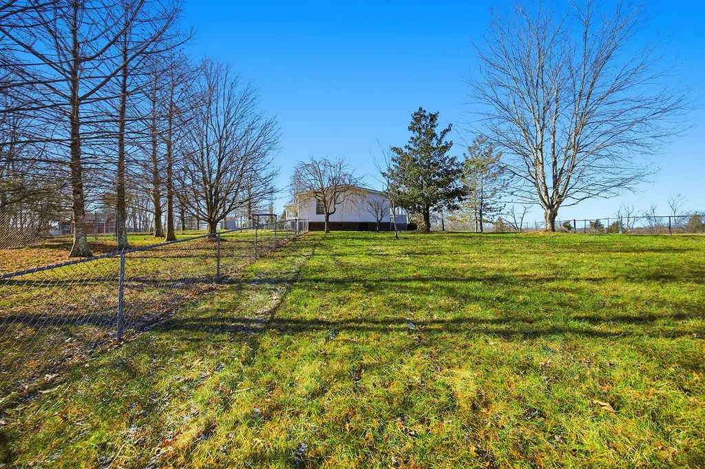 696 Wheat School Road Salvisa KY 40372