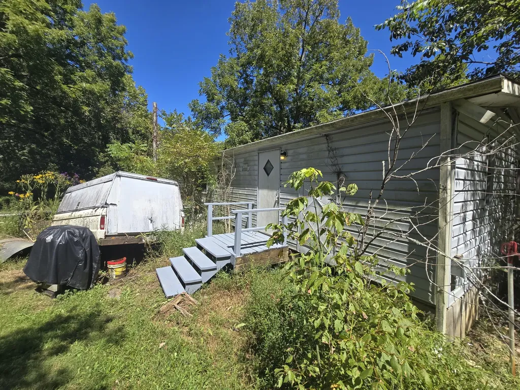3201 Harp Pike Frankfort KY 40601