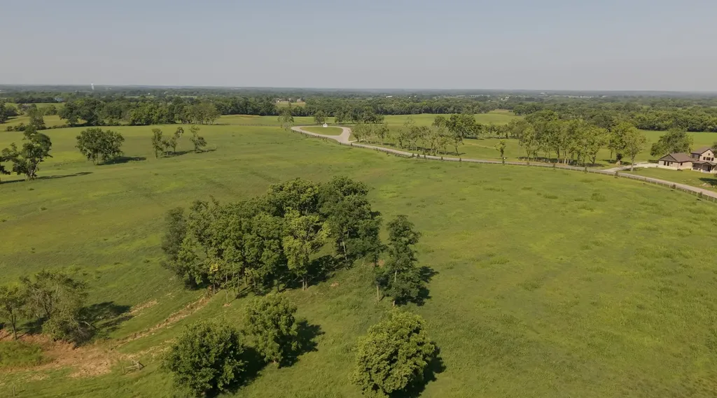 518 Polo Run Lane Versailles KY 40383