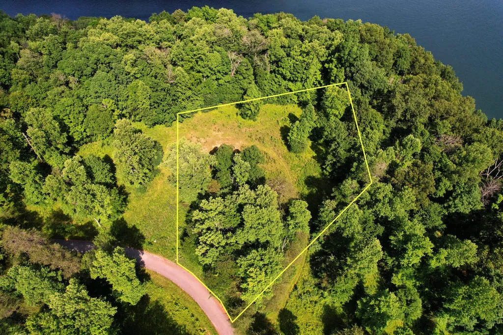 16 Wooldridge Road Jamestown KY 42629