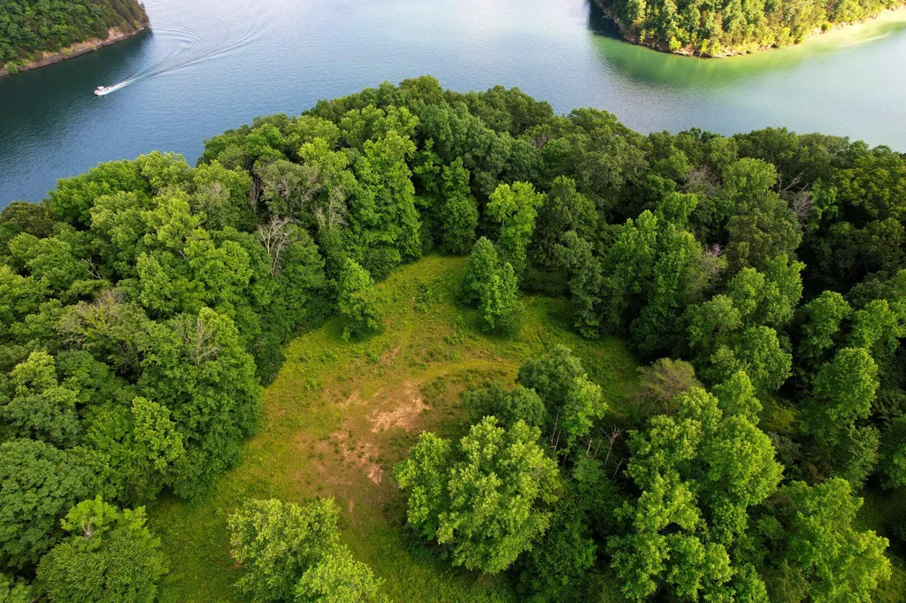 16 Wooldridge Road Jamestown KY 42629