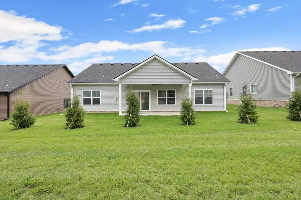 108 Peoples Meadow Nicholasville KY 40356