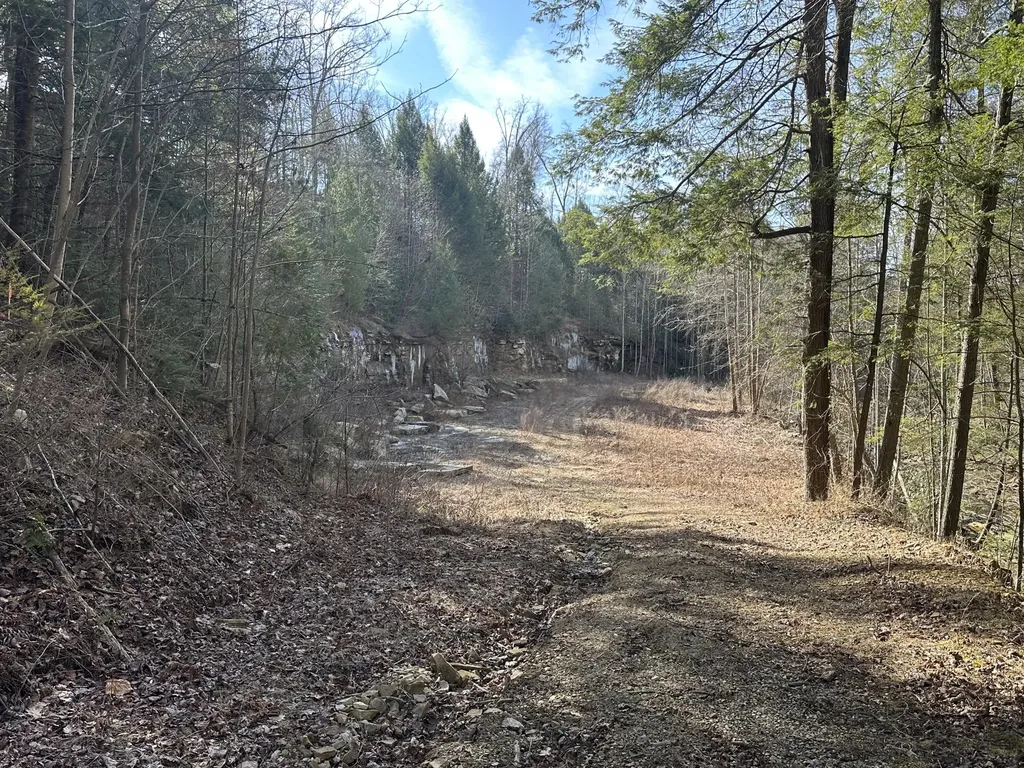 9C Baldwin Road Mckee KY 40447
