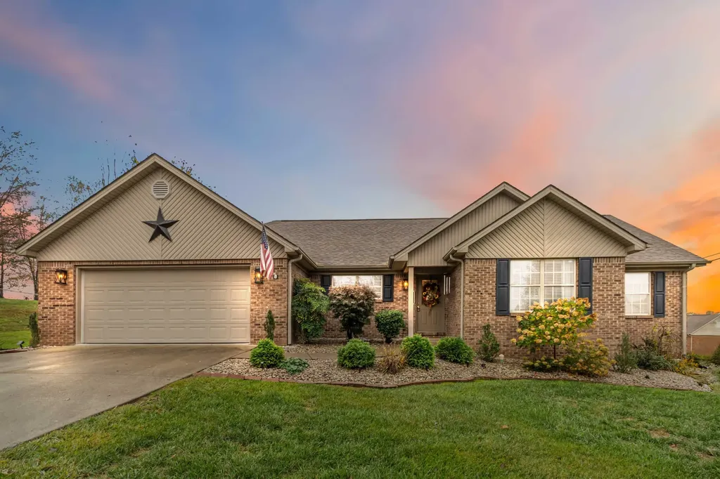 11 Pinnacle Pointe Somerset KY 42503