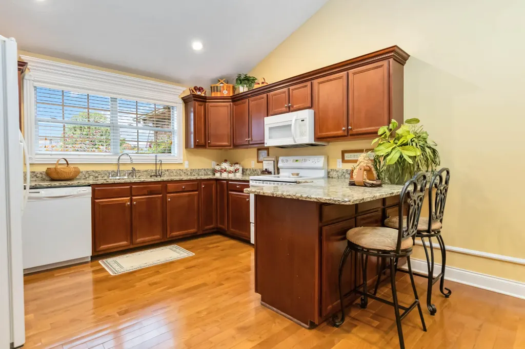 11 Pinnacle Pointe Somerset KY 42503