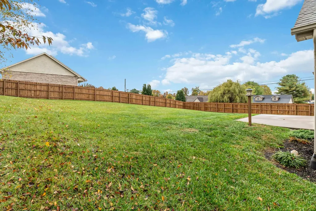 11 Pinnacle Pointe Somerset KY 42503