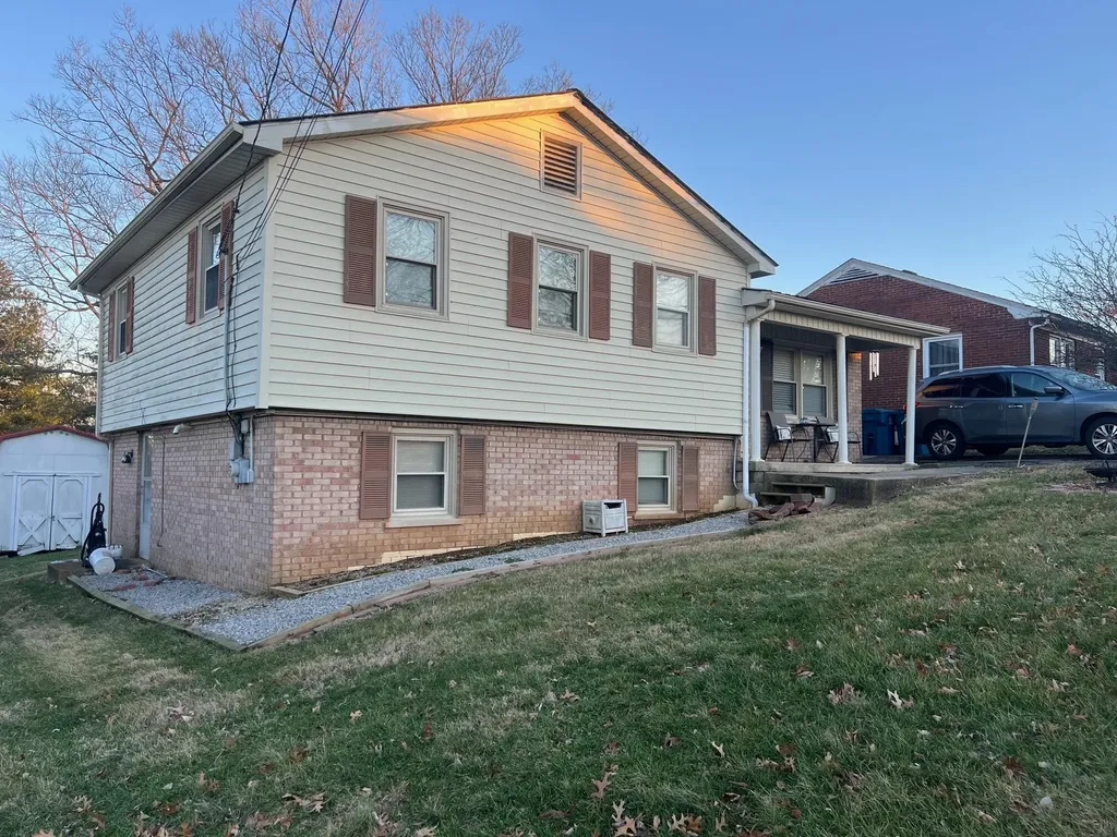 117 Castle Heights Drive Harrodsburg KY 40330