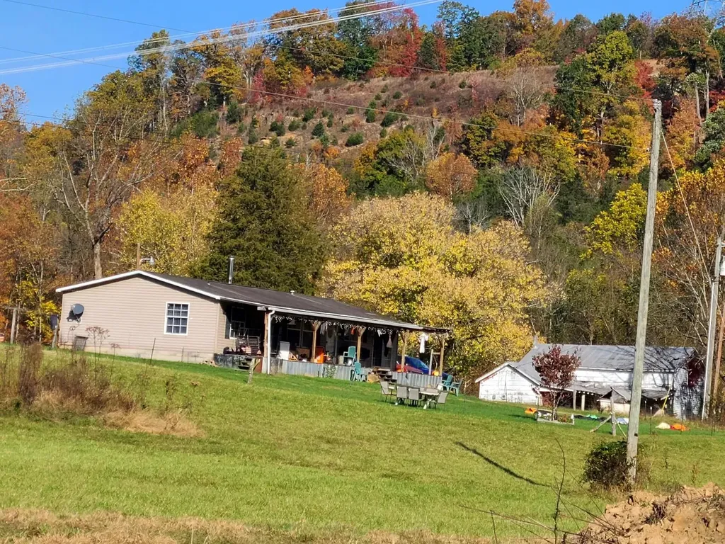 Parcel 1 & 2 Lazy Bee Lane Vanceburg KY 41179