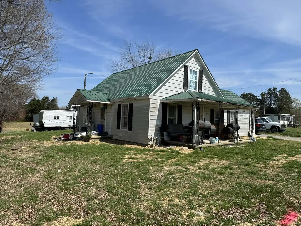 9842 Russell Springs Road Russell Springs KY 42642