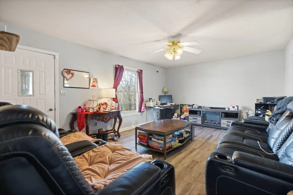 117 Taylor Subdivision Road London KY 40744