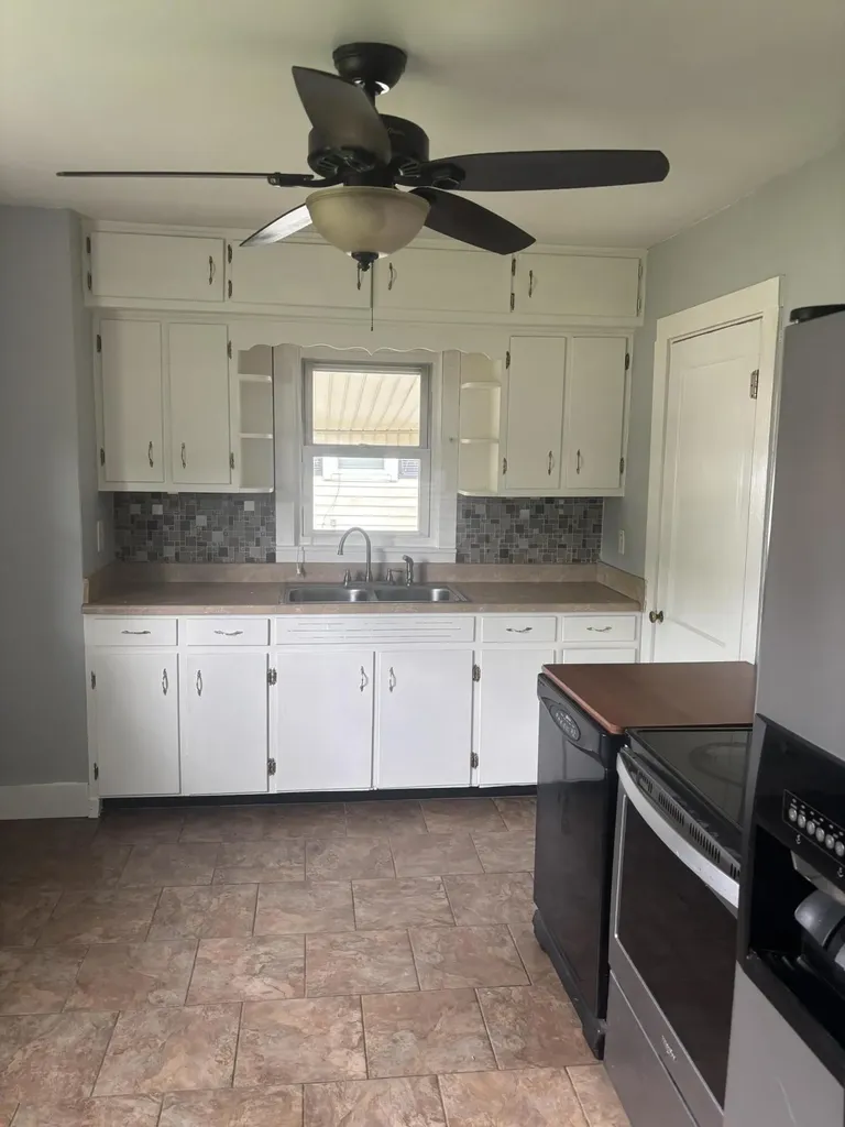 511 S Dixie Street London KY 40741