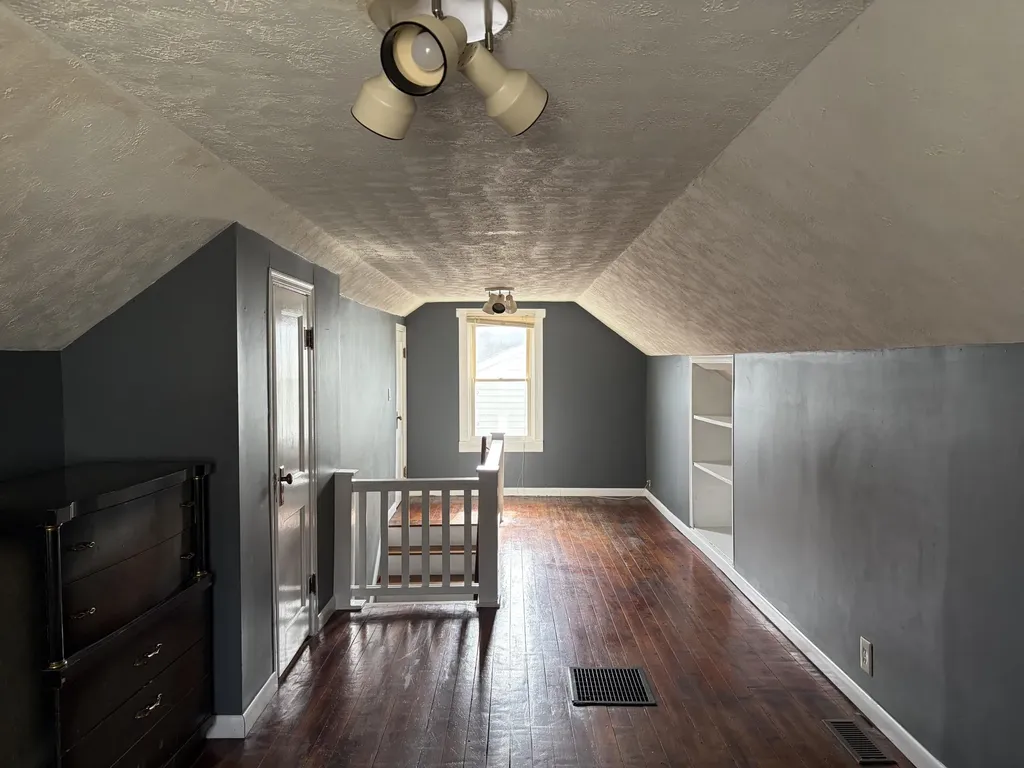 511 S Dixie Street London KY 40741