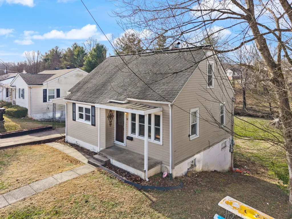 511 S Dixie Street London KY 40741