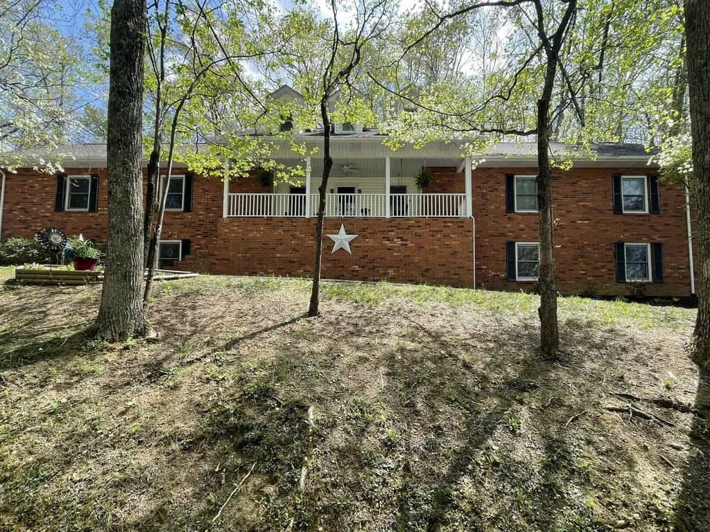 222 Park Hill Avenue Barbourville KY 40906
