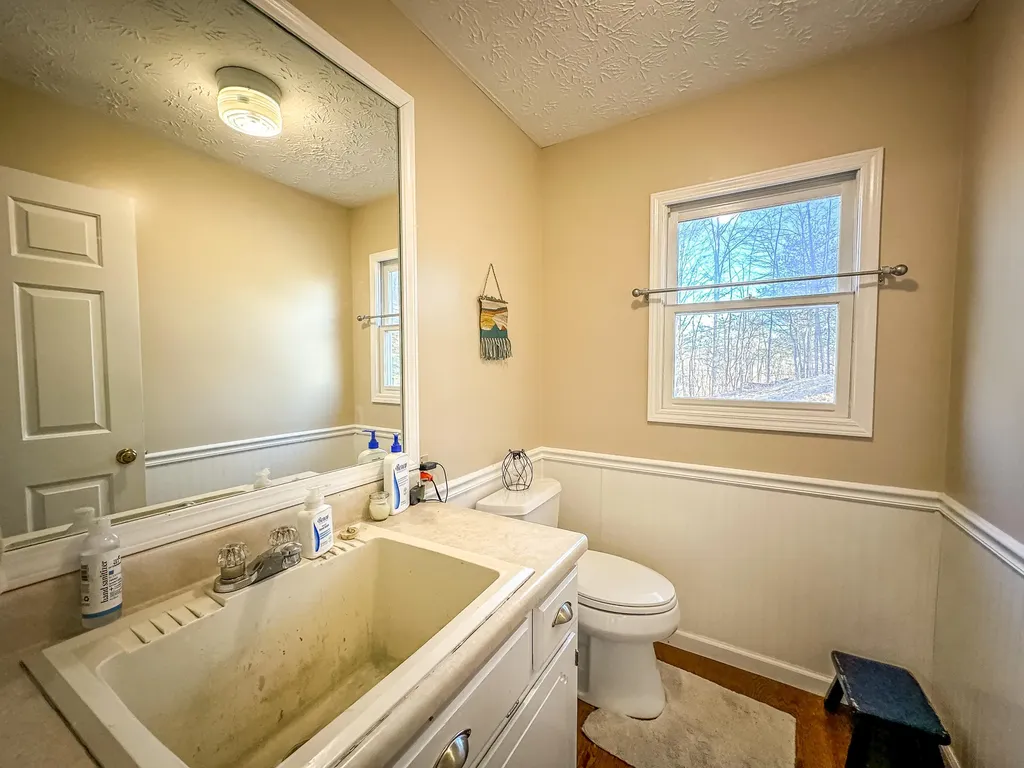 222 Park Hill Avenue Barbourville KY 40906