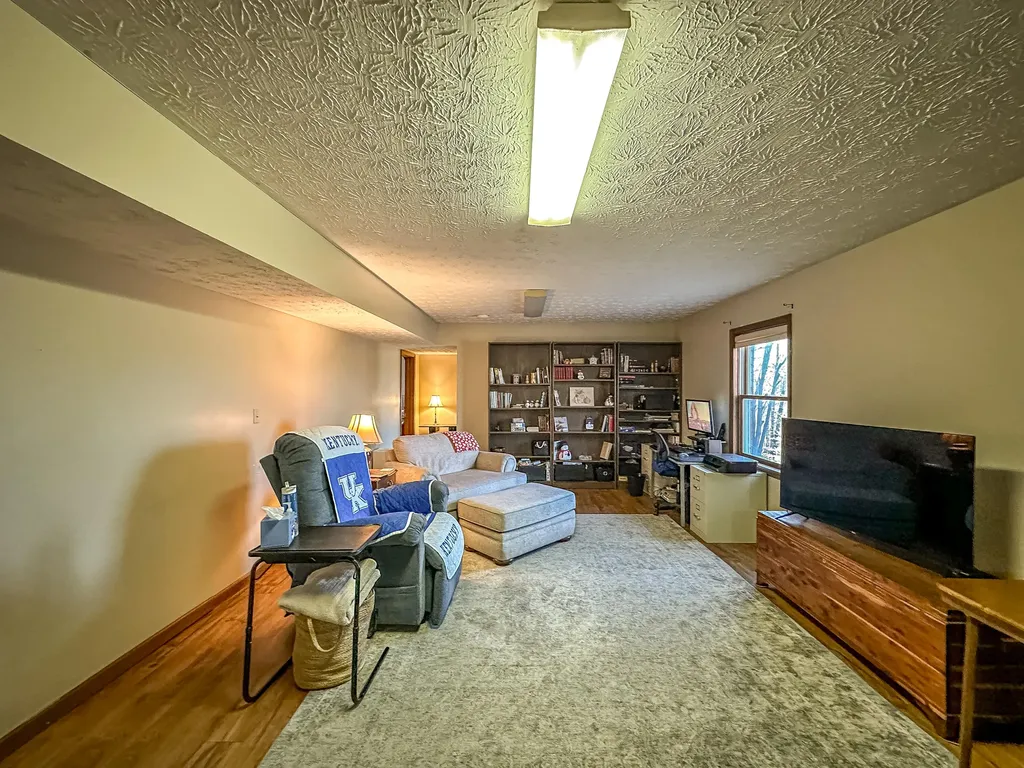 222 Park Hill Avenue Barbourville KY 40906