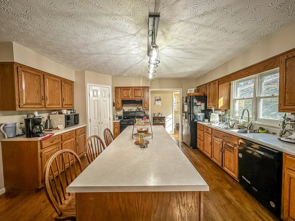222 Park Hill Avenue Barbourville KY 40906