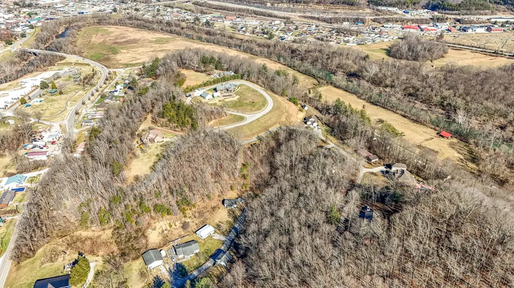222 Park Hill Avenue Barbourville KY 40906