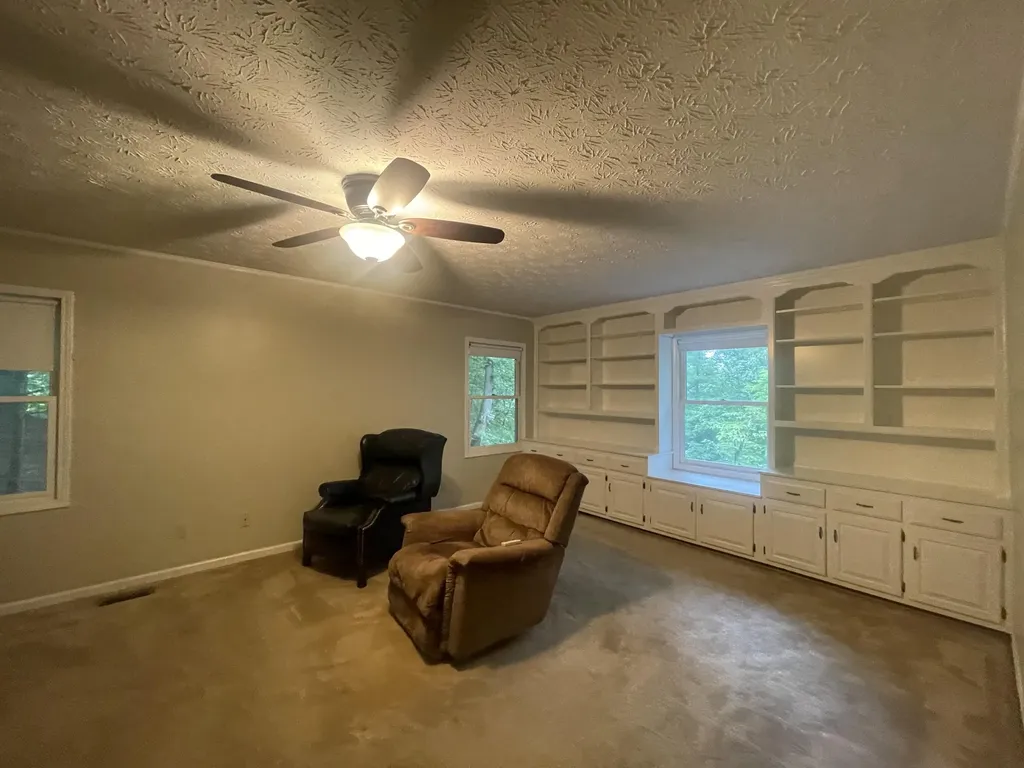 222 Park Hill Avenue Barbourville KY 40906