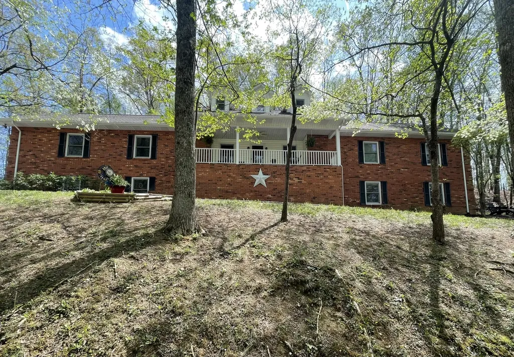 222 Park Hill Avenue Barbourville KY 40906