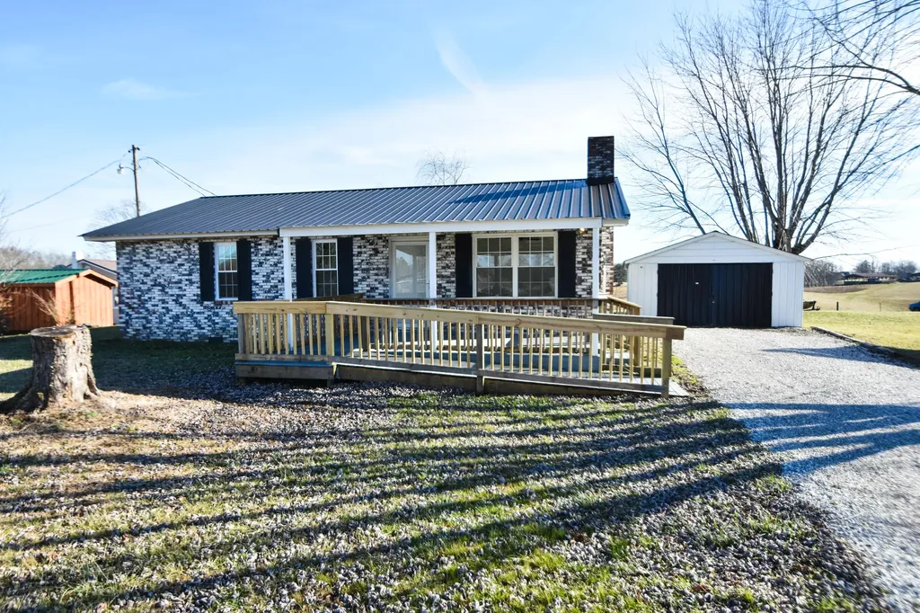 62 Hughes Fork Road Mckee KY 40447