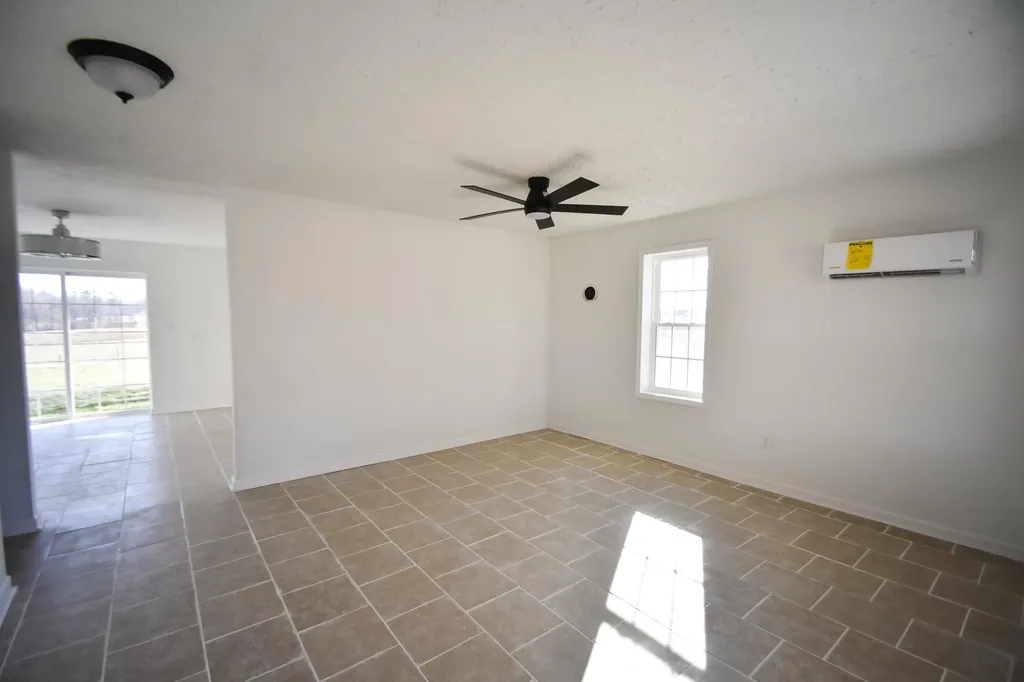 62 Hughes Fork Road Mckee KY 40447