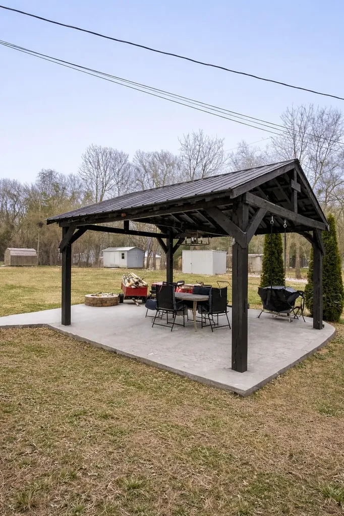 594 Sycamore Drive Bronston KY 42518