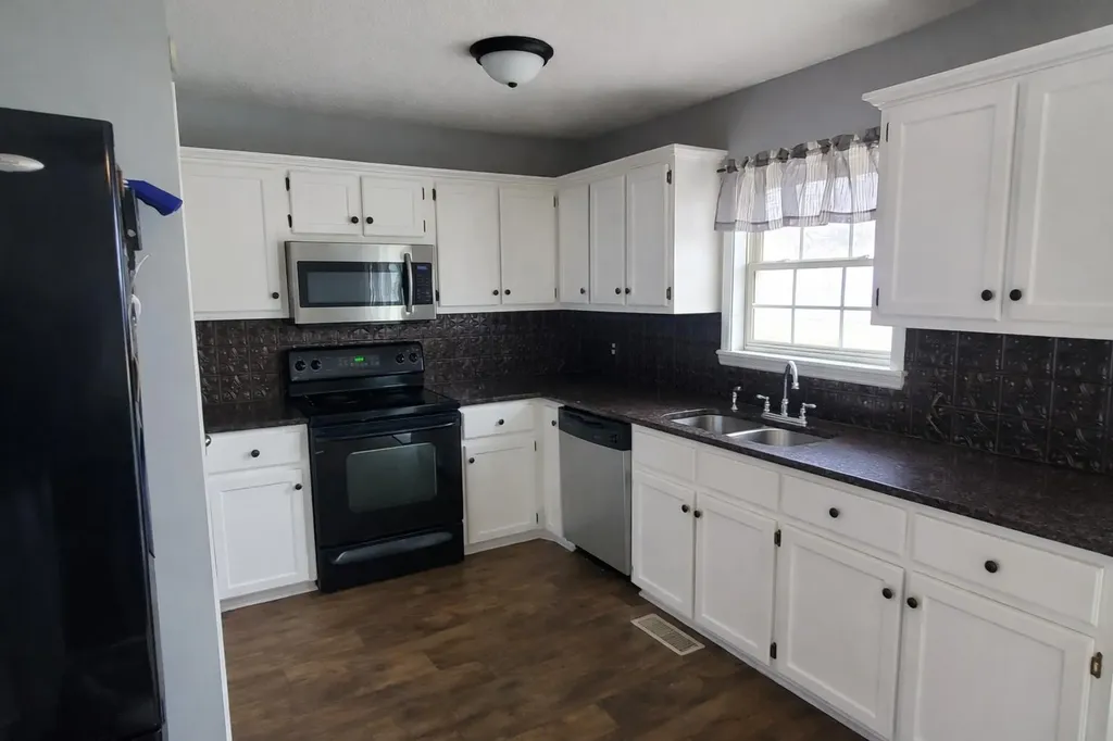 594 Sycamore Drive Bronston KY 42518