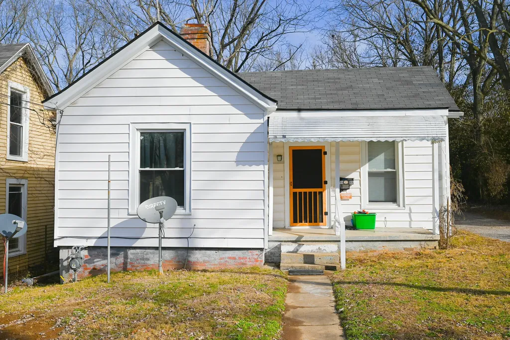 132 Virginia Avenue Paris KY 40361