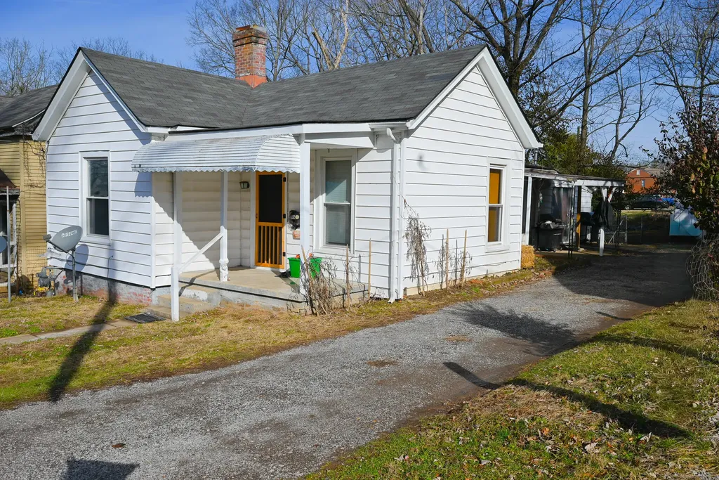 132 Virginia Avenue Paris KY 40361