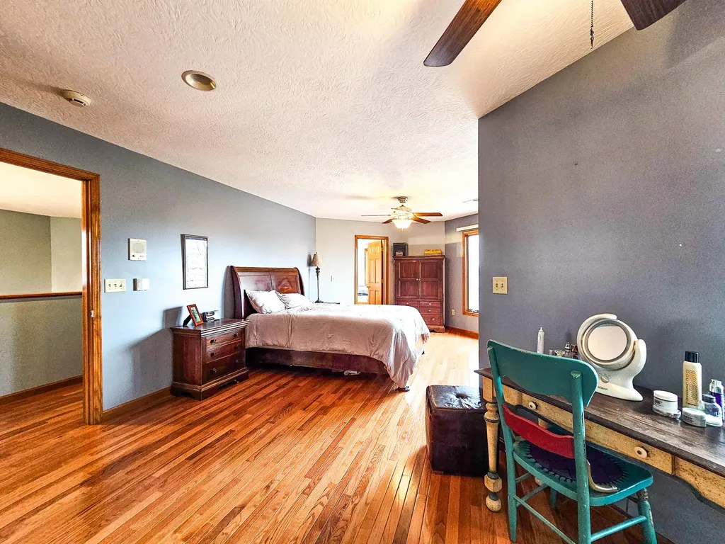 601 Indian Ridge Road Falls Of Rough KY 40119