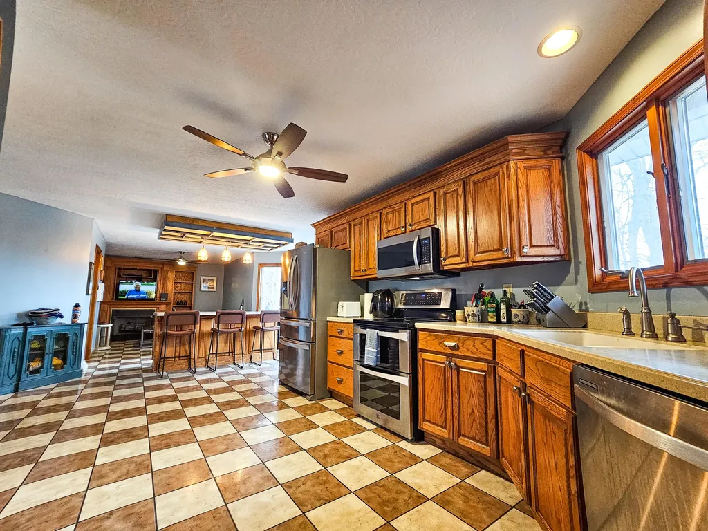 601 Indian Ridge Road Falls Of Rough KY 40119