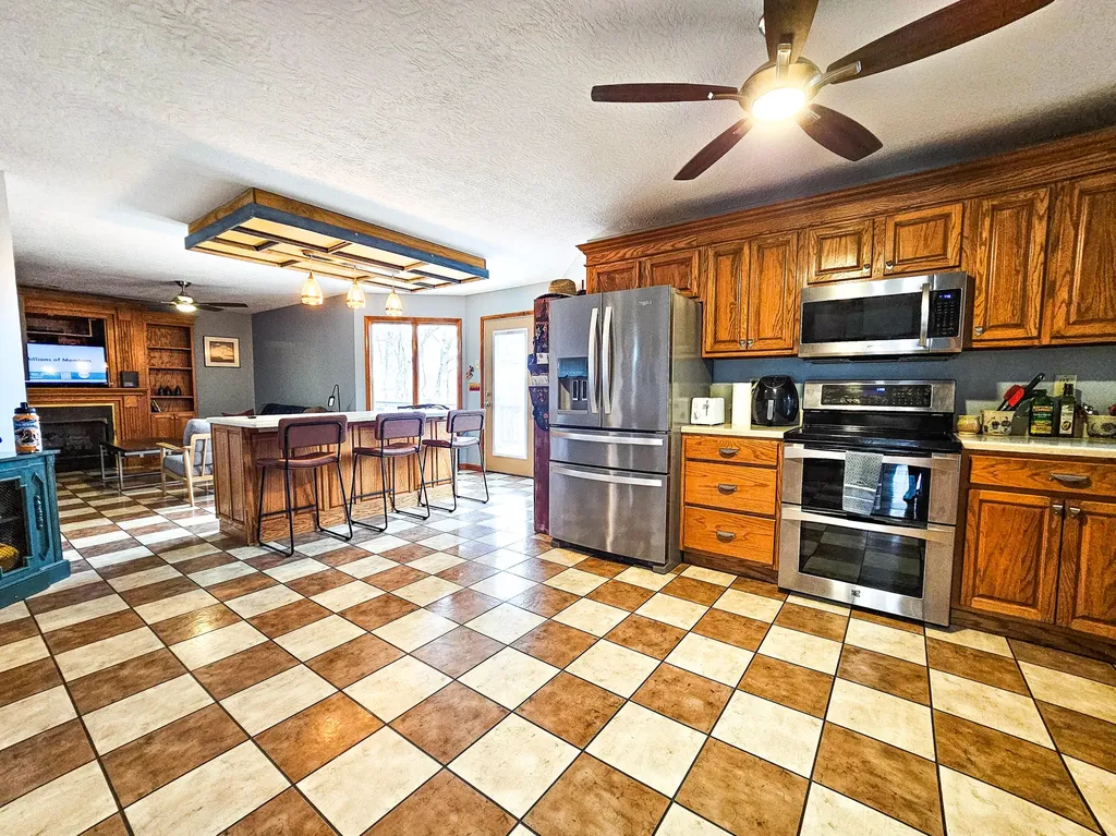 601 Indian Ridge Road Falls Of Rough KY 40119