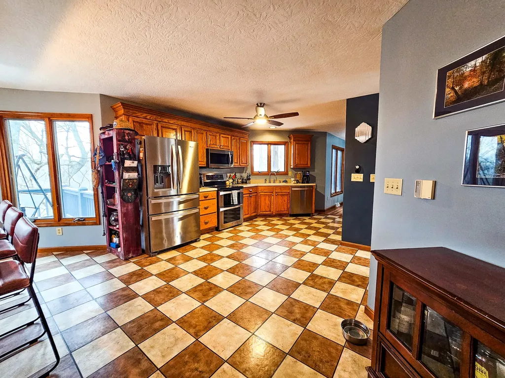 601 Indian Ridge Road Falls Of Rough KY 40119